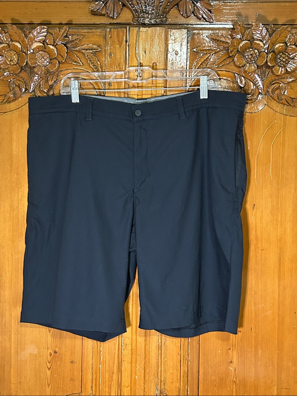 Tiger Woods Collection Men’s Golf Shorts. Size 40 - Picture 3 of 6